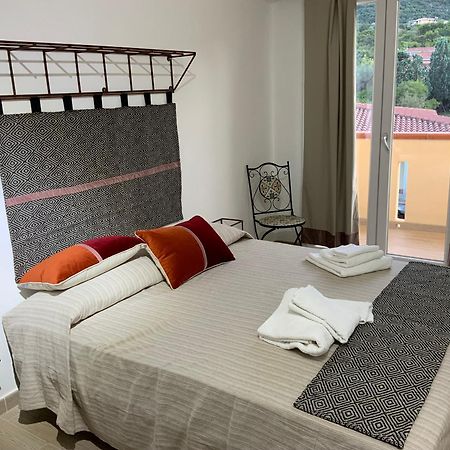 Bed and Breakfast Relais Del Poggio Capoterra Exterior foto
